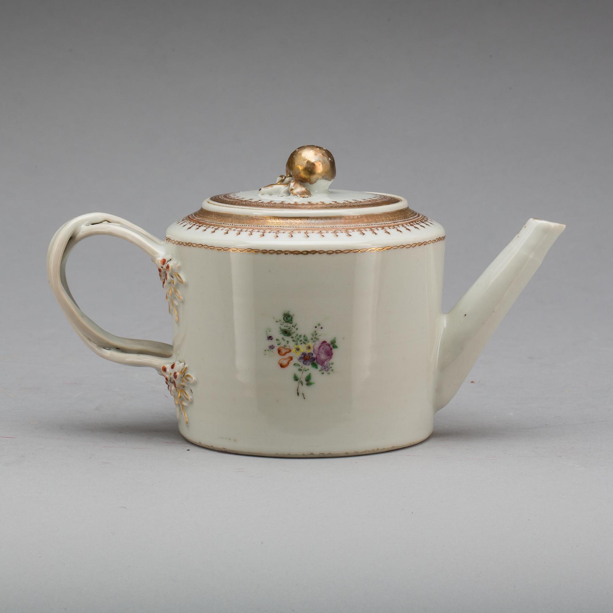 TEKANNA, porslin, Jiaqing, Kina, omkring 1800.