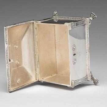 A Swedish 19th century silver sugar-casket, mark of Gustaf Mollenborg, Stockholm 1827.