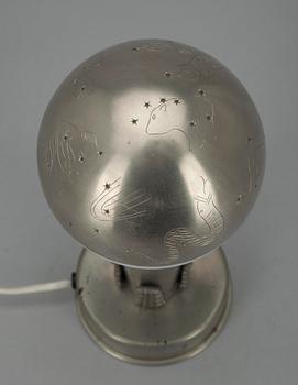 BORDSLAMPA, tenn samt glas, Ystad Tenn. LAMPETTER, ett par, tenn, 1920/30-tal.