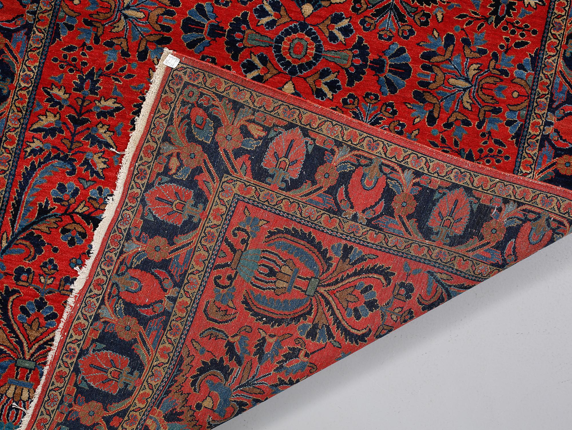 MATTA, orientalisk, troligen old, ca 200 x 124 cm.
