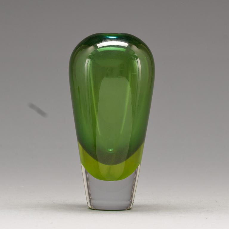 VAS, glas. "Haze" design Erika Lagerbielke Orrefors.