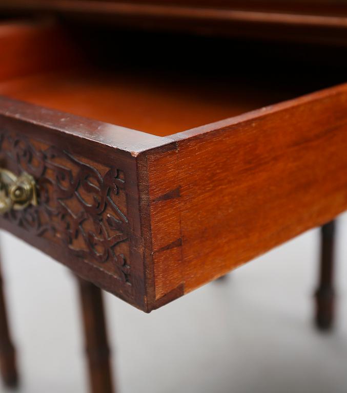 SKRIVBORD, 1900-talets första hälft.