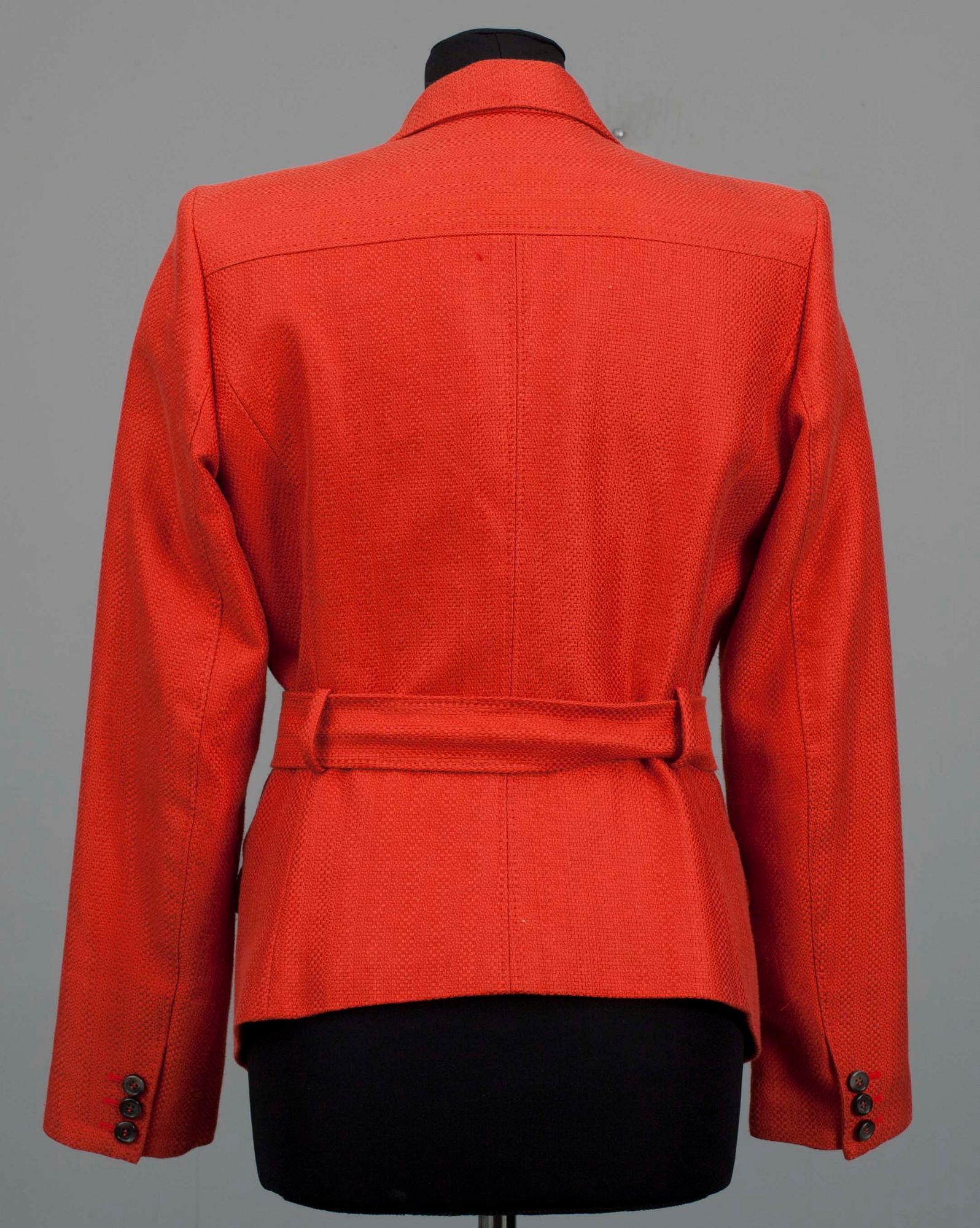 JACKA, Yves Saint Laurent.