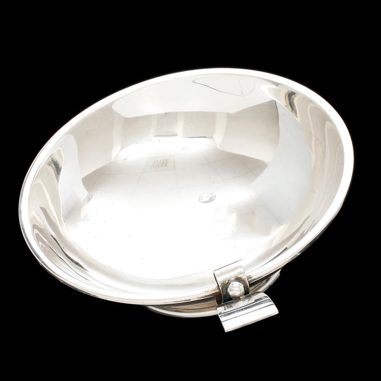 SKÅL, silver, Köpenhamn 1939. Vikt c:a 200 g.