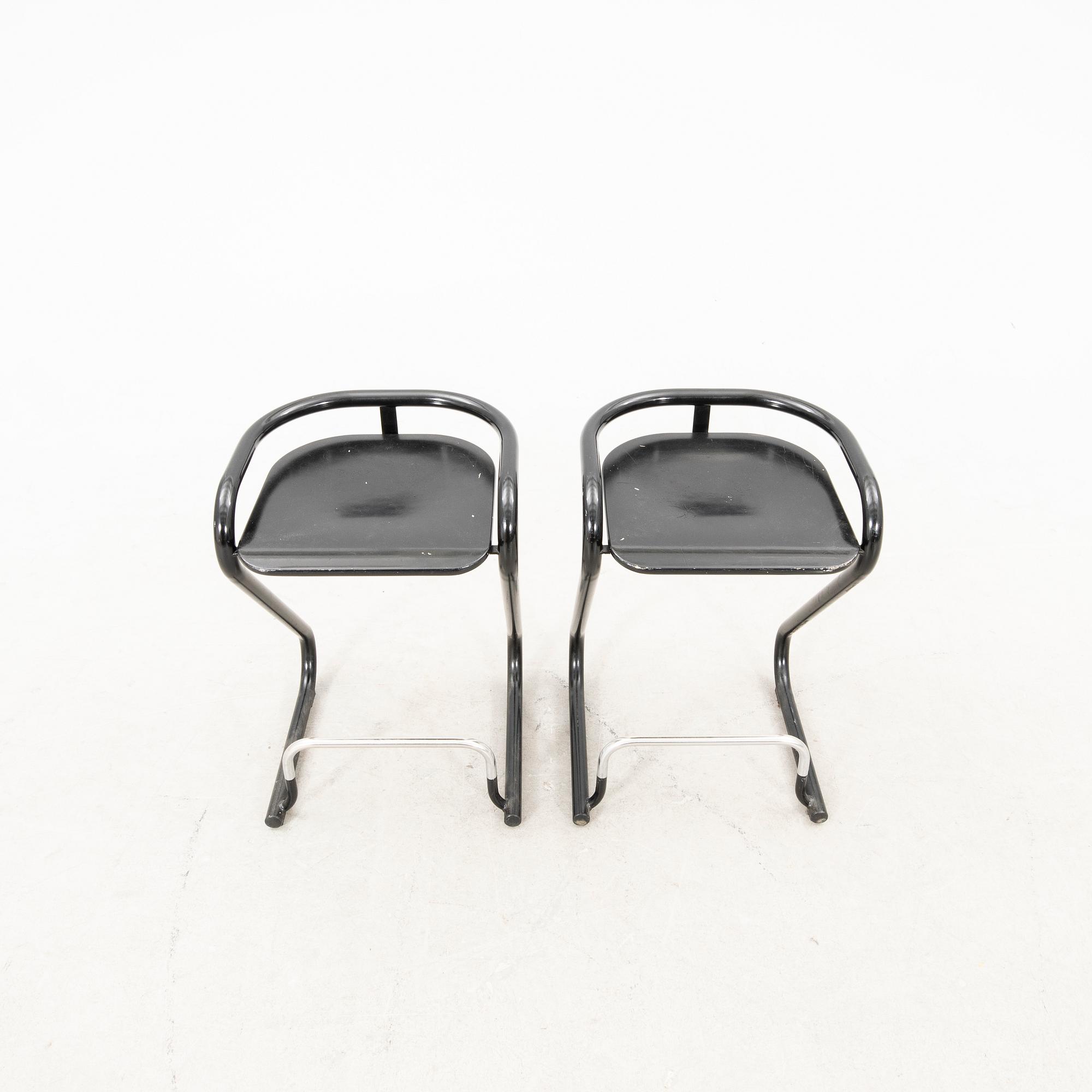 A pair of model S70-3 barstool by Börge Lindau & Bo Lindekrantz for Lammhults, 1994.