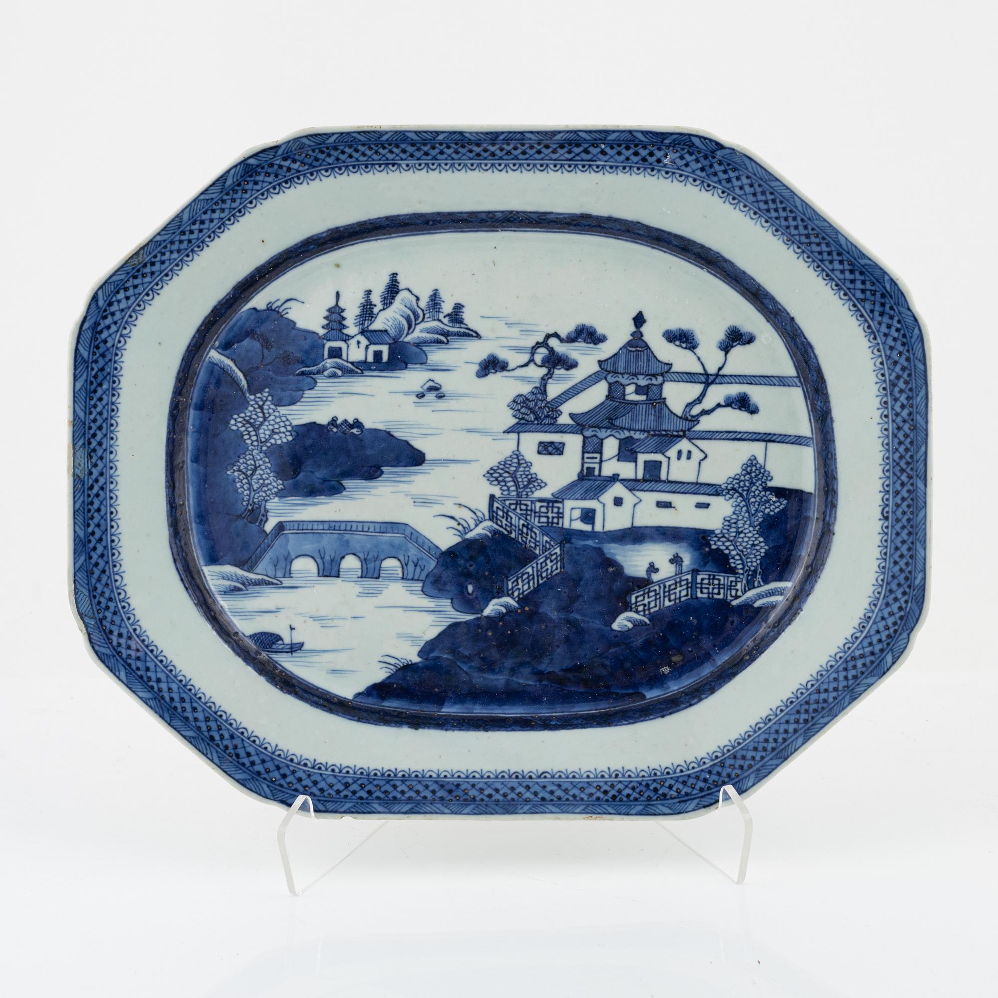 Stekfat, kompaniporslin, Kina, Qingdynastin, 1700/1800-tal.