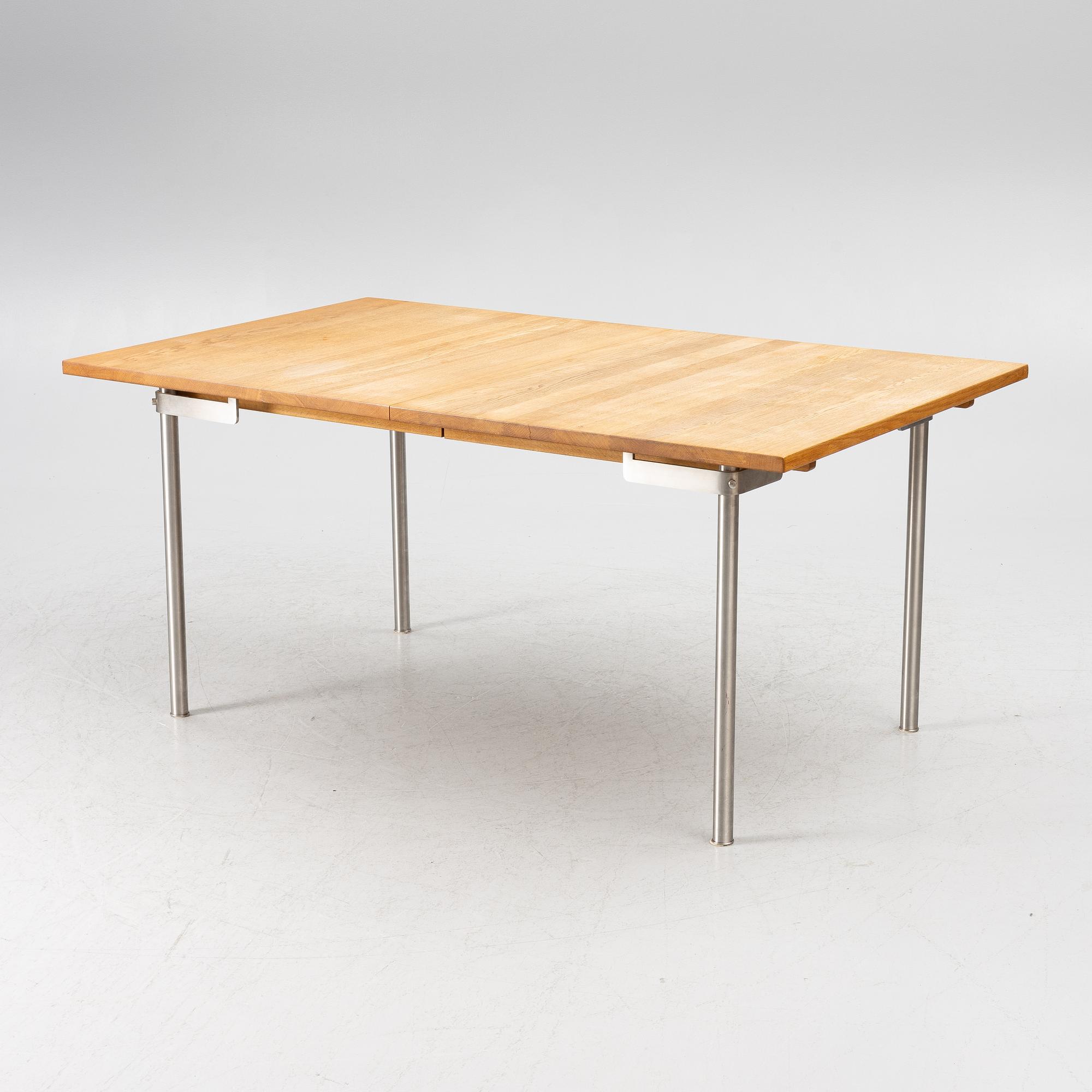 A contemporary dining table.