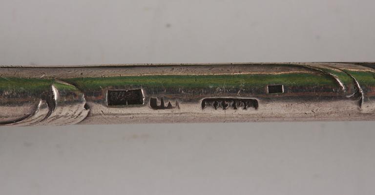 SERVERINGSBESTICK, ett par, silver, Ryssland, Bolin, omkring 1900.