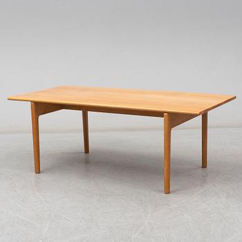 A second half of the 20th century oak coffee table by Hans J Wegner, Andreas Tuck, Denmark.