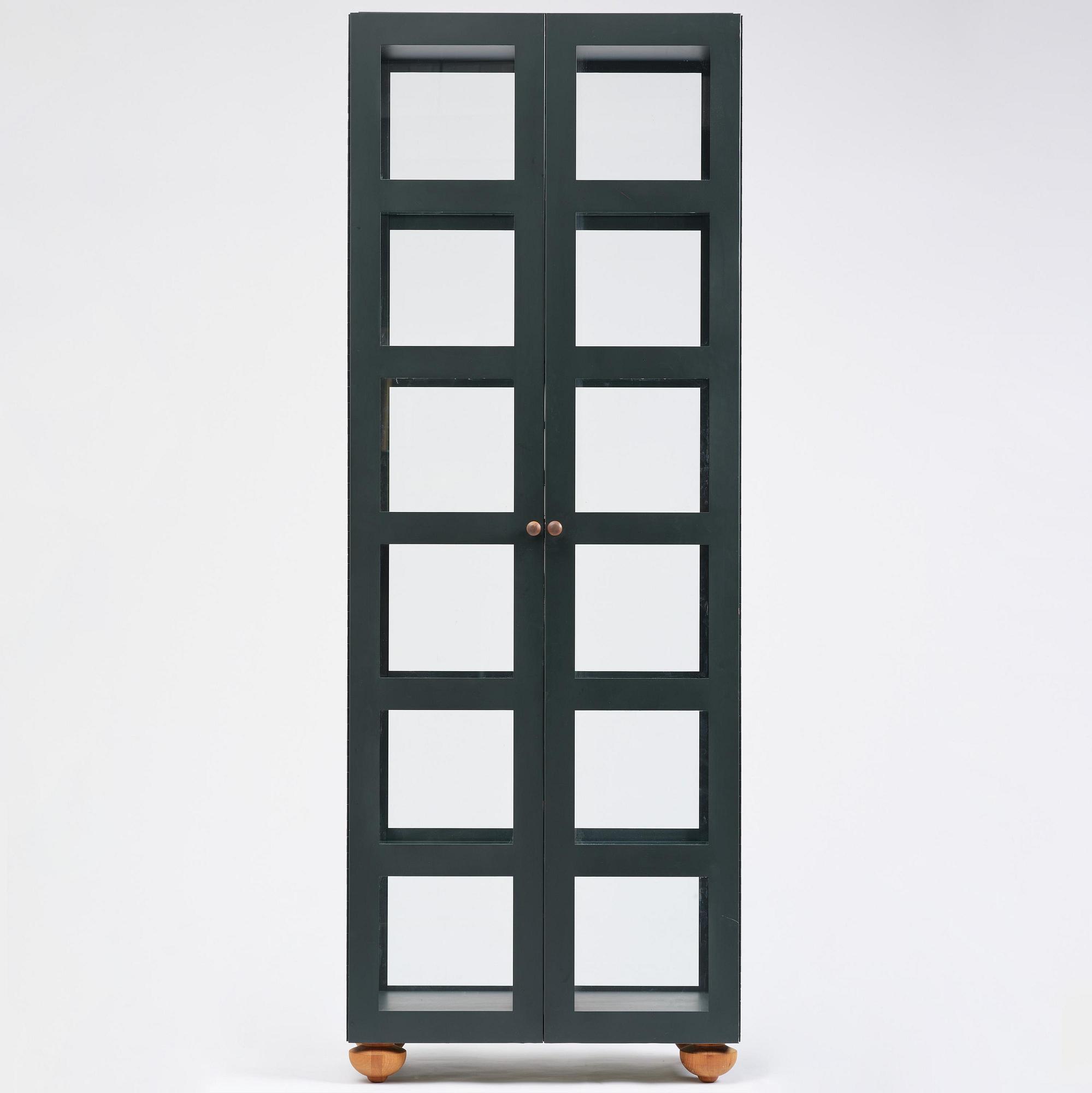 Johanna Lagercrantz, skåp, "Parad", ed. 43/55, Lammhults, efter 1990.