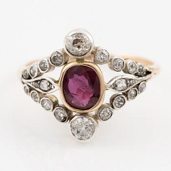 Gold ring with ruby and old-cut diamonds.