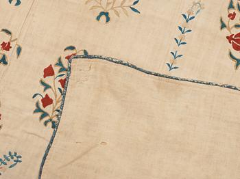 ANTIKT NURATA SUZANI. 216,5 x 145,5 cm.