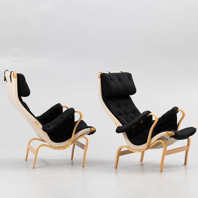 Bruno Mathsson, a pair of armchairs, “Pernilla”, DUX, second half of the 20th century.