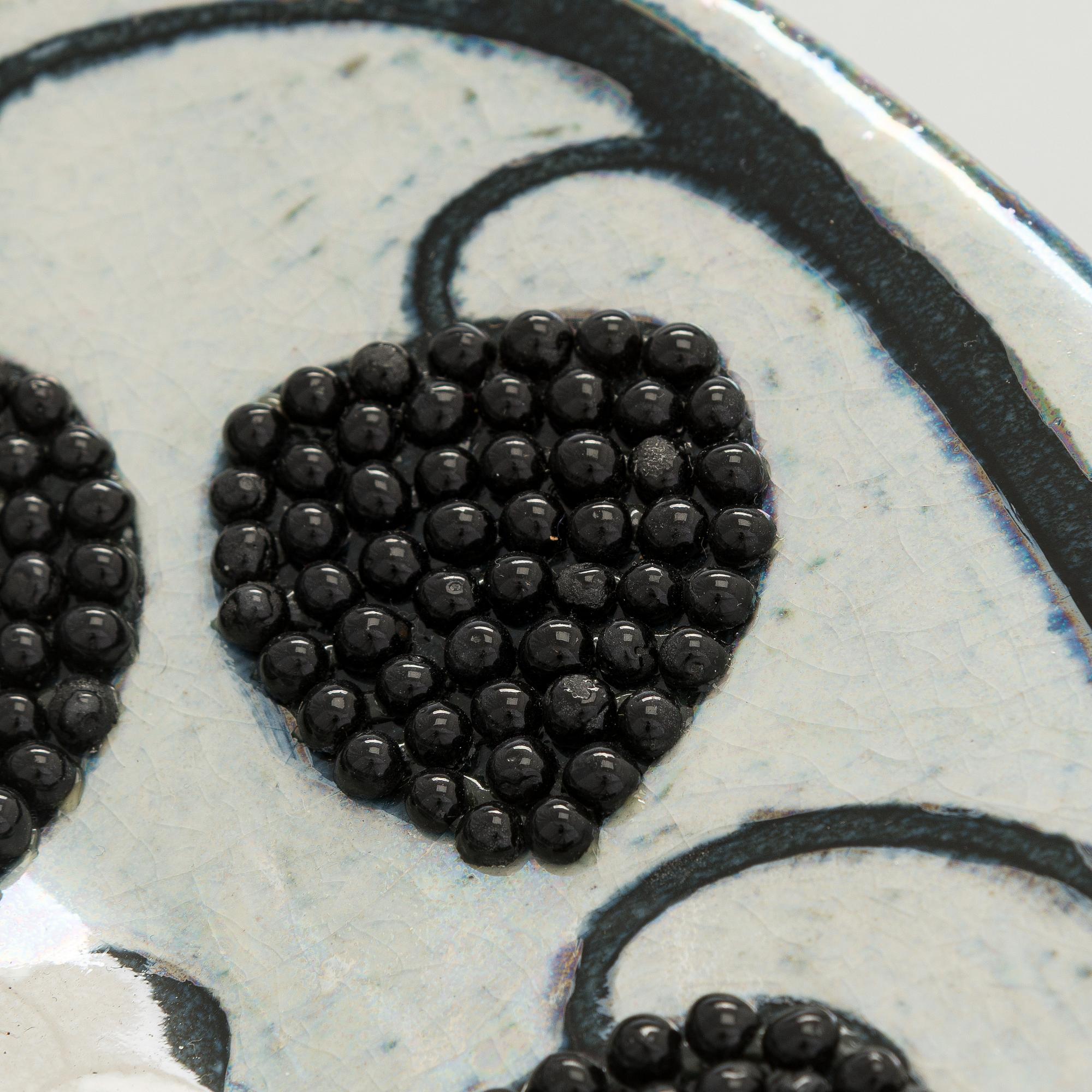 Birger Kaipiainen, dekorationsfat, keramik, signerad Kaipiainen Arabia.