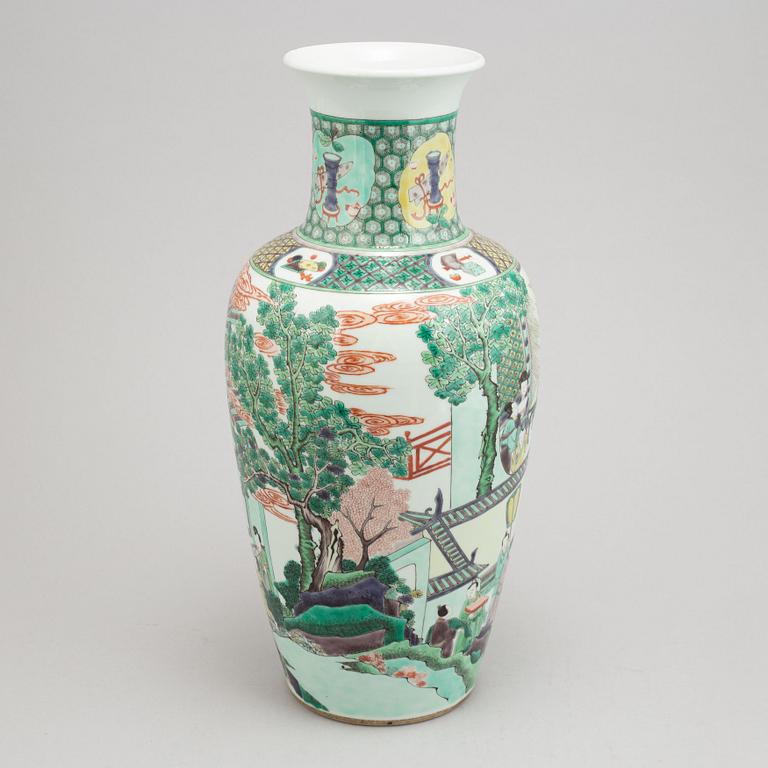 A Chinese Kangxi style famille verte porcelain vase.