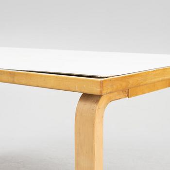 Alvar Aalto, a model '97' dining table, Artek, Finland.