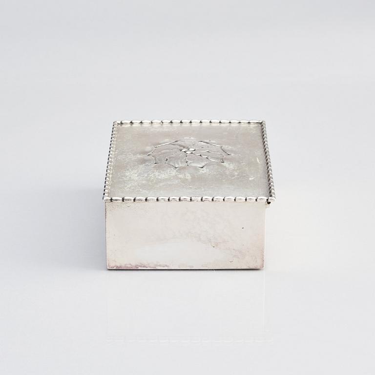 Georg Jensen, an 830/1000 silver box, Copenhagen 1915-1919, design nr 39, Swedish import marks GAB F.