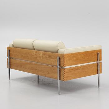 Robin Day, a sofa and armchair, 'Forum', Habitat.