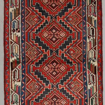 MATTA, Hamadan, ca 280 x 83 cm.