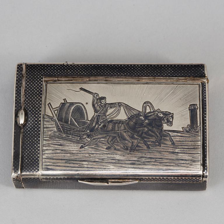 NICOLAI KEMPER, dosa/etui, silver och niello, Moskva 1882.