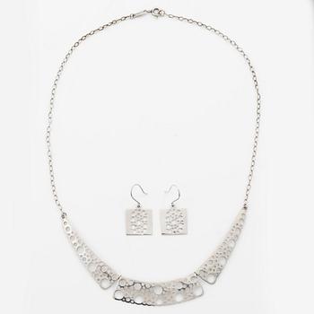 Liisa Vitali, necklace and a pair of earrings, sterling silver, Finland.
