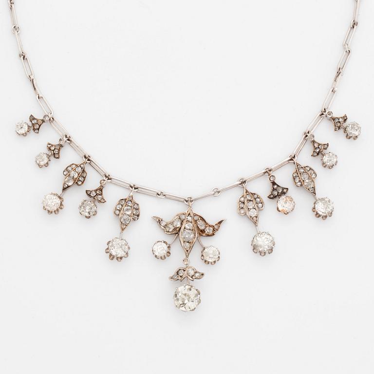 Tiara/Collier Hugo Strömdahl 18K vitguld med gammal- och rosenslipade diamanter.