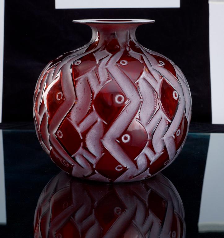 A René Lalique 'Penthièvre/1011' glass vase, model introduced 1928.