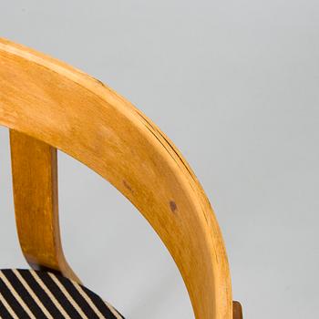 Alvar Aalto, tuoleja, 4 kpl, malli 69, O.Y. Huonekalu- ja Rakennustyötehdas A.B, 1930/40-luku.