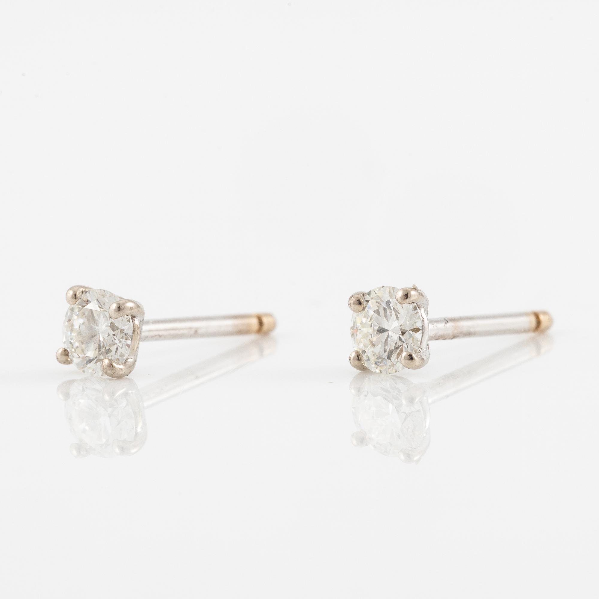 Earrings, a pair, 18K white gold with brilliant-cut diamonds totalling 0.46 ct,.