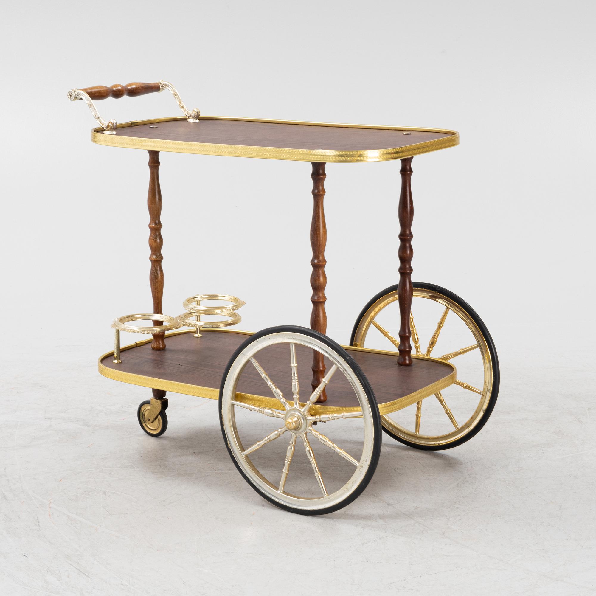 A drinks trolley, second half of the 20th Century.