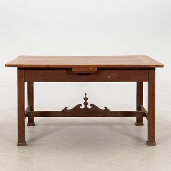 Table, first half of the 20th century.