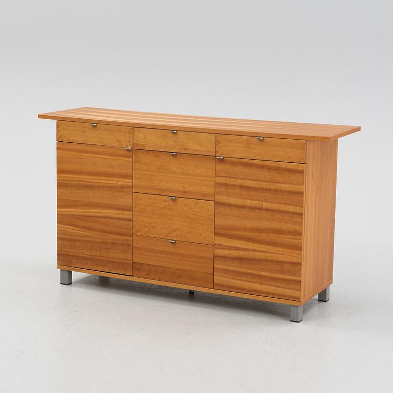 Byrå, Voice Furniture, samtida tillverkning.