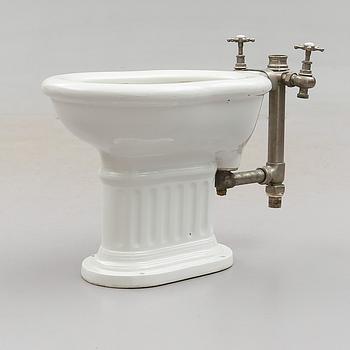 BIDÉ, Johnson Brothers, England, 1900-talets första hälft.