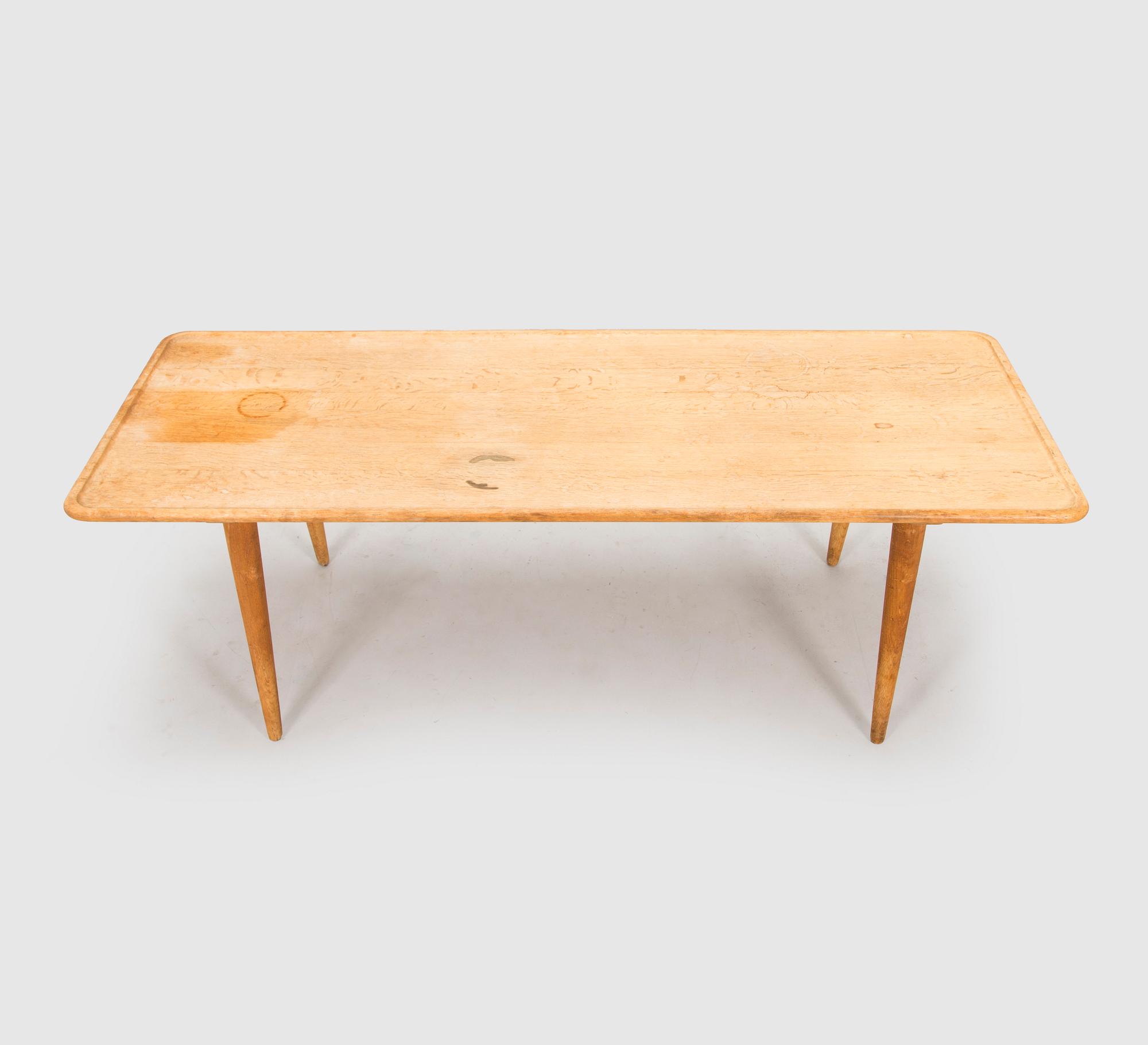 Hans J. Wegner, soffbord , "AT 11", Andreas Tuck, Danmark 1960-tal.