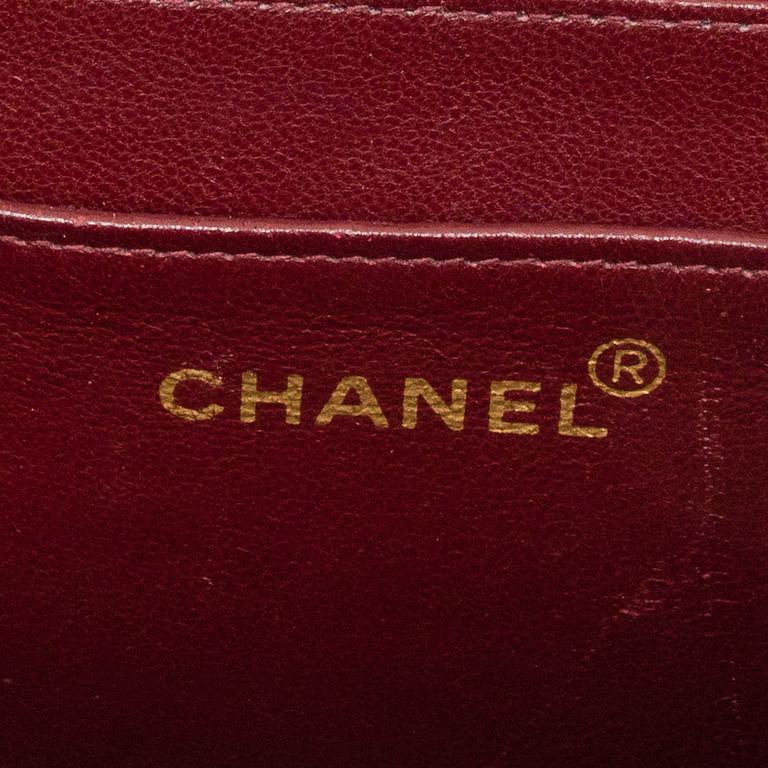 VÄSKA, "Timeless Classic Maxi Flap", Chanel.