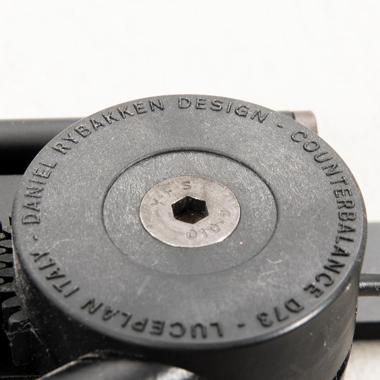 Daniel Rybakken vägglampa "Counterbalance" för Luceplan Italien 2000-tal.