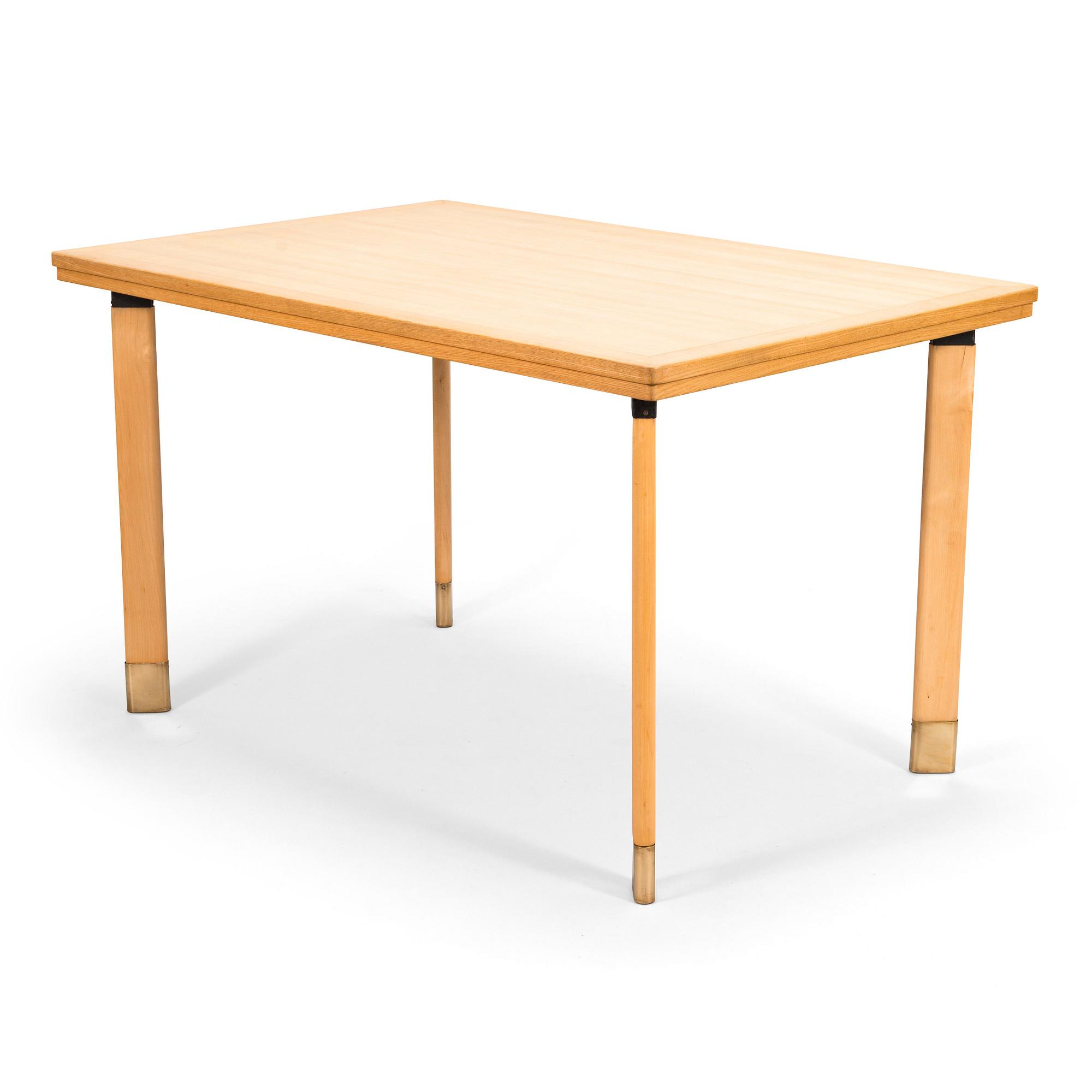 Alvar Aalto, a dining table made to order for SII in 1956.
