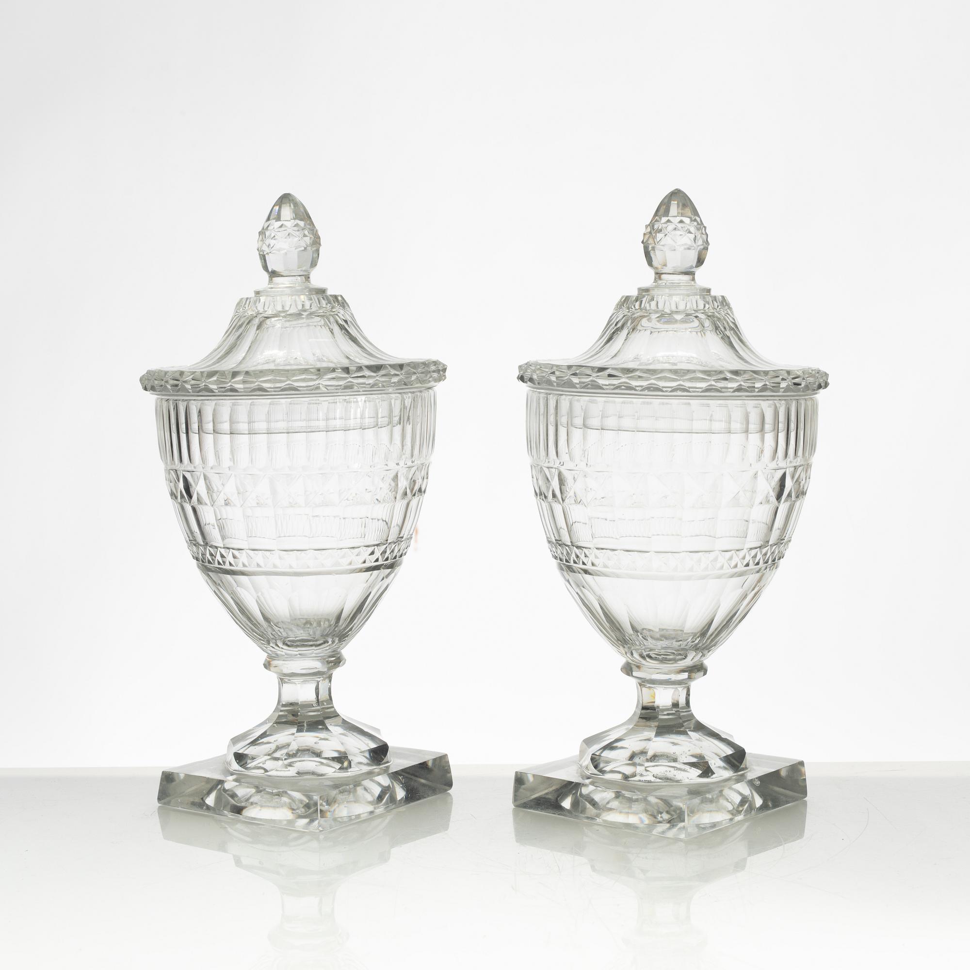A pair of glass bonbonnières, probably Ireland. 19th century.