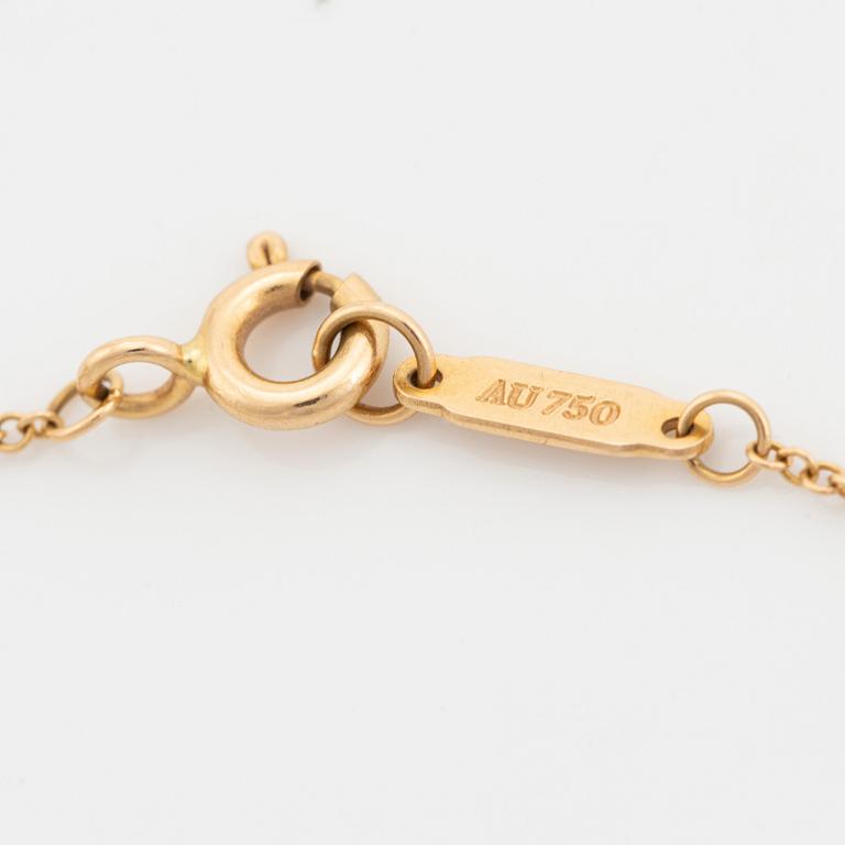 Tiffany & Co, an 'Infinity Endless' 18K bracelet.