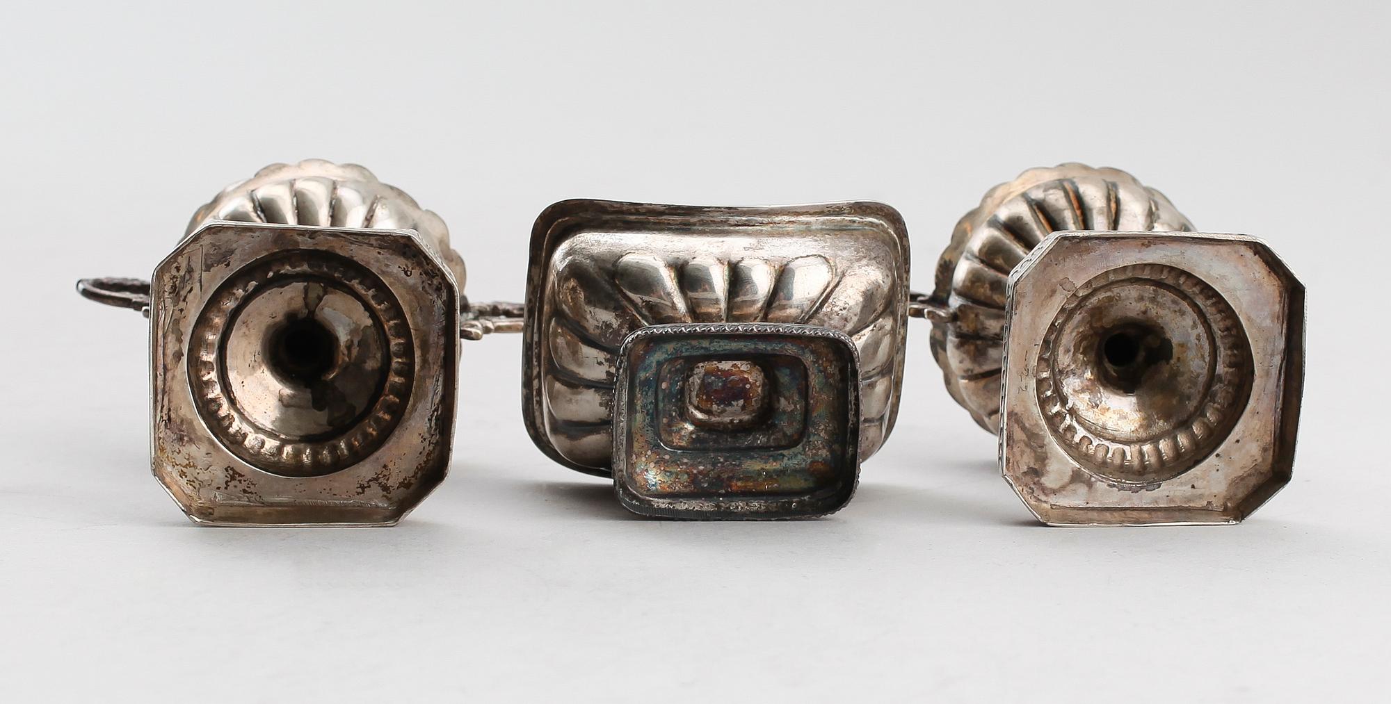 SALTKAR, 3 st (2+1), silver, paret märkt 830, en märkt 1833, Ryssland. Vikt ca 203 g.