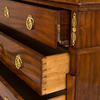 A Late Gustavian secretaire chest of drawers, 1800-1810.