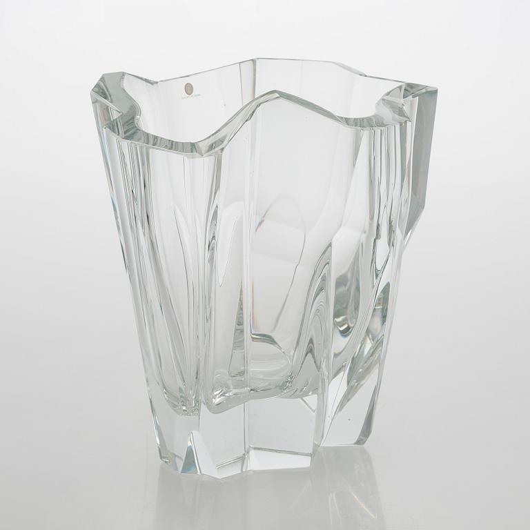 Tapio Wirkkala, vas, "Isberg", signerad Tapio Wirkkala 3825.