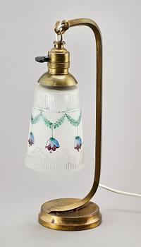 BORDSLAMPA, jugend, 1900-talets första hälft.