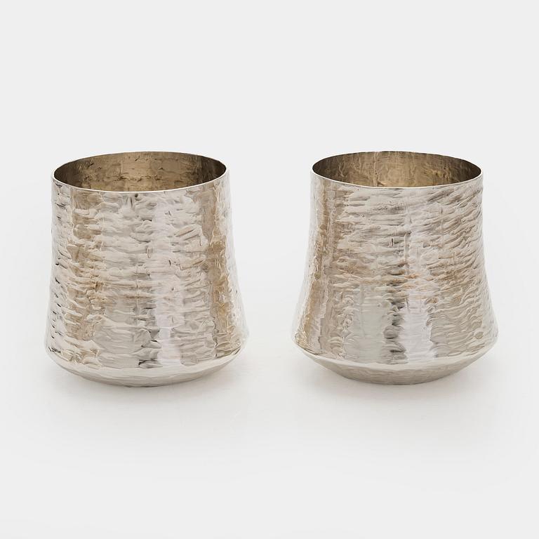 Tapio Wirkkala, A set of six sterling silver beakers, Kultakeskus, Hämeenlinna 1972-1974.