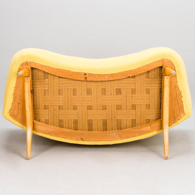 CARL GUSTAF HIORT AF ORNÄS, A 1950s 'Kim' sofa for Puunveisto Oy - Wood work Ltd.