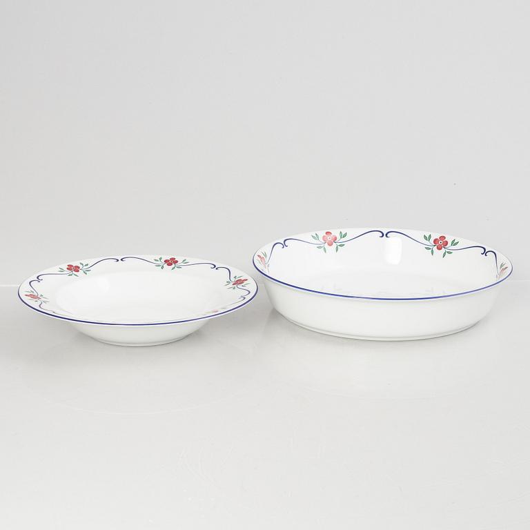 Pia rönndahl, a 66-piece service, "Sundborn", Rörstrand, Sweden.