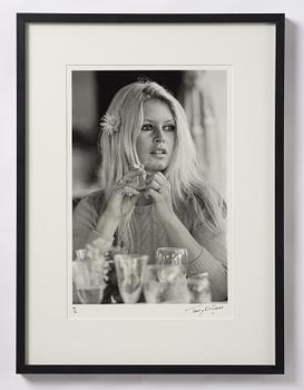 Terry O'Neill, "Brigitte Bardot, Deauville, 1968".
