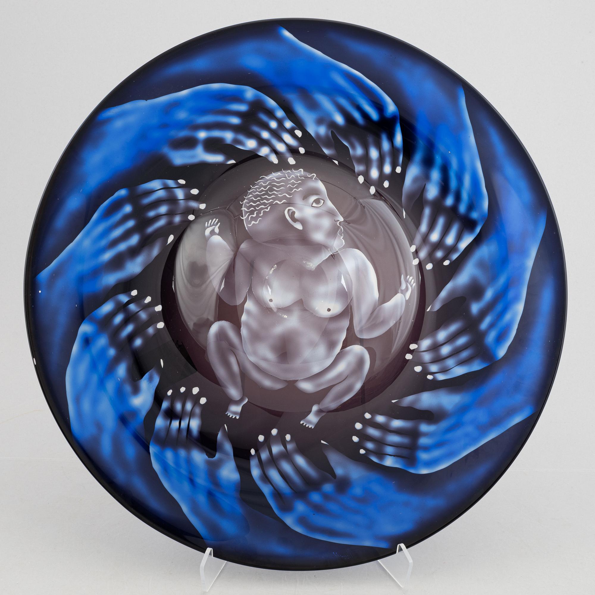 Steven Newell, a glass dish, late 20th Century.
