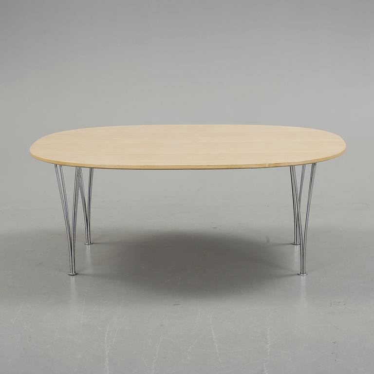 SOFFBORD. "Superellips", Bruno Mathsson och Piet Hein för Fritz Hansen, Danmark.