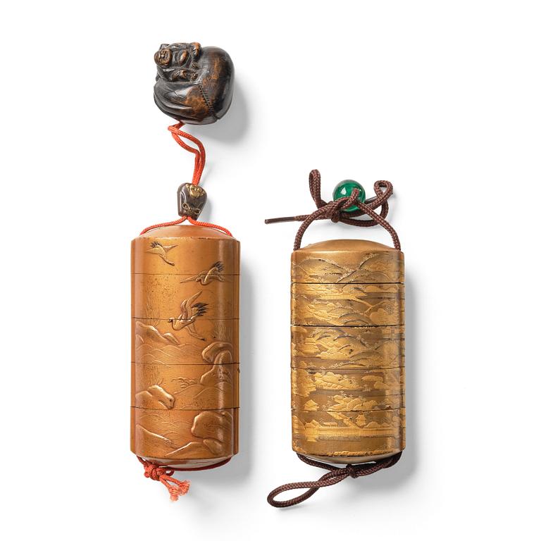 Inro, två stycken, lack. Japan, 1800-tal.